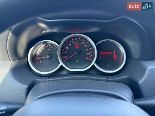 Білий Рено Дастер, об'ємом двигуна 1.46 л та пробігом 245 тис. км за 10500 $, фото 9 на Automoto.ua