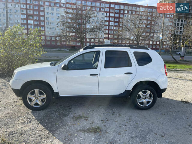 Белый Рено Дастер, объемом двигателя 1.46 л и пробегом 158 тыс. км за 9900 $, фото 3 на Automoto.ua