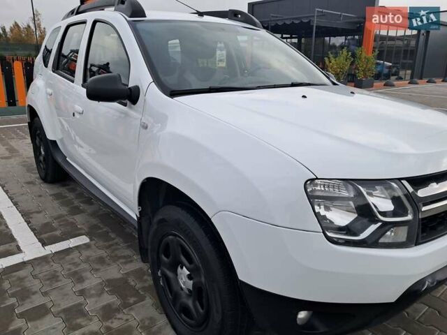 Рено Дастер 2017 в Виннице на Automoto.ua Белый Рено Дастер, объемом двигателя 1.46 л и пробегом 203 тыс. км за 8699 $, фото 5 на Automoto.ua
