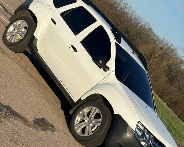 Белый Рено Дастер, объемом двигателя 1.46 л и пробегом 183 тыс. км за 11650 $, фото 2 на Automoto.ua