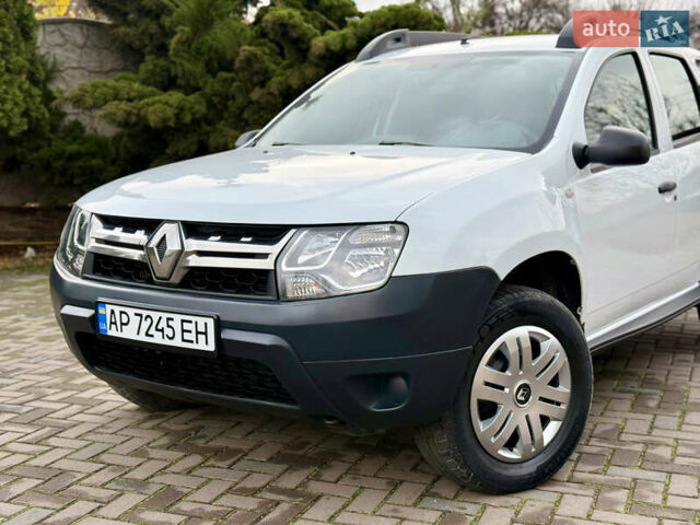 Белый Рено Дастер, объемом двигателя 1.46 л и пробегом 165 тыс. км за 9500 $, фото 7 на Automoto.ua