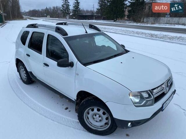 Белый Рено Дастер, объемом двигателя 1.46 л и пробегом 175 тыс. км за 10700 $, фото 10 на Automoto.ua