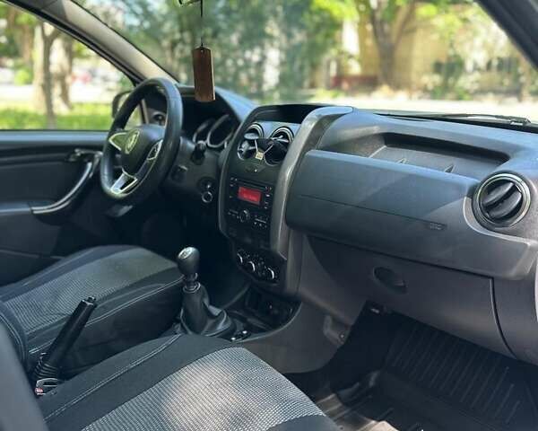 Белый Рено Дастер, объемом двигателя 1.46 л и пробегом 160 тыс. км за 9900 $, фото 23 на Automoto.ua