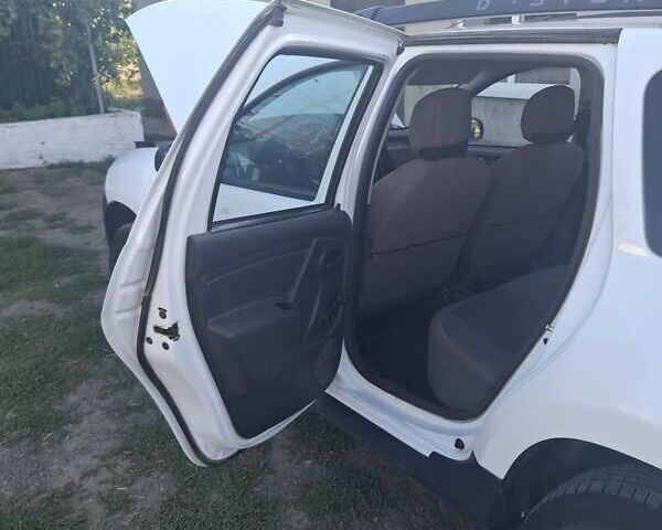 Білий Рено Дастер, об'ємом двигуна 1.46 л та пробігом 150 тис. км за 14500 $, фото 5 на Automoto.ua