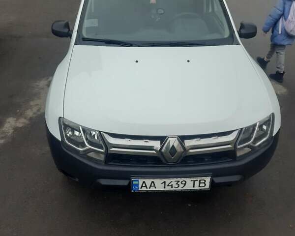 Белый Рено Дастер, объемом двигателя 1.46 л и пробегом 272 тыс. км за 12950 $, фото 6 на Automoto.ua