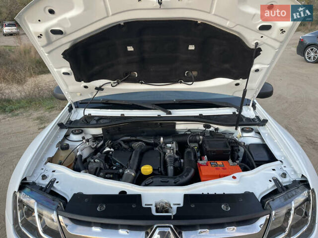 Белый Рено Дастер, объемом двигателя 1.46 л и пробегом 158 тыс. км за 9900 $, фото 34 на Automoto.ua