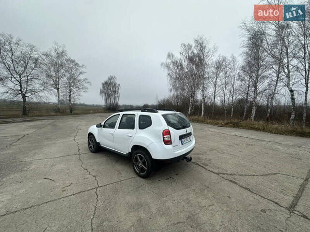 Белый Рено Дастер, объемом двигателя 1.46 л и пробегом 203 тыс. км за 9950 $, фото 14 на Automoto.ua