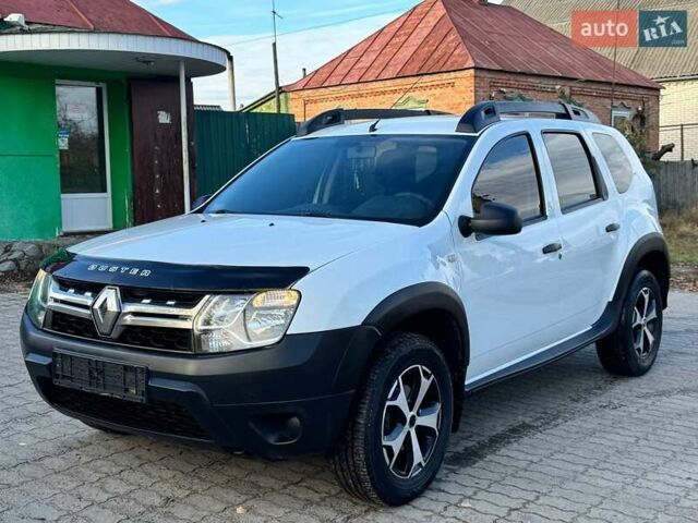 Белый Рено Дастер, объемом двигателя 1.46 л и пробегом 139 тыс. км за 11980 $, фото 4 на Automoto.ua