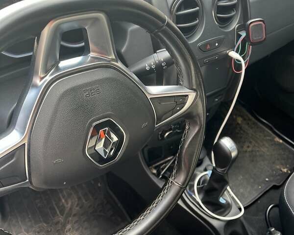 Рено Дастер 2017 в Днепре (Днепропетровске) на Automoto.ua Белый Рено Дастер, объемом двигателя 1.46 л и пробегом 150 тыс. км за 13000 $, фото 4 на Automoto.ua