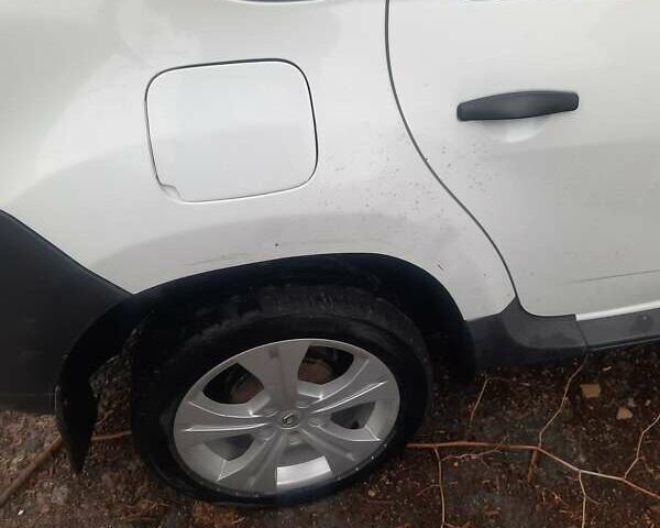 Білий Рено Дастер, об'ємом двигуна 1.5 л та пробігом 102 тис. км за 9700 $, фото 3 на Automoto.ua