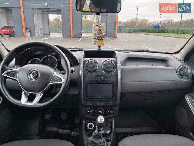 Рено Дастер 2017 в Виннице на Automoto.ua Белый Рено Дастер, объемом двигателя 1.46 л и пробегом 203 тыс. км за 8699 $, фото 15 на Automoto.ua