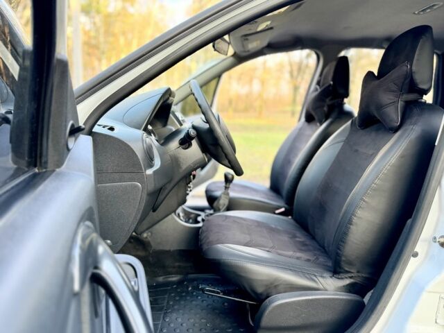 Білий Рено Дастер, об'ємом двигуна 1.5 л та пробігом 87 тис. км за 12700 $, фото 10 на Automoto.ua