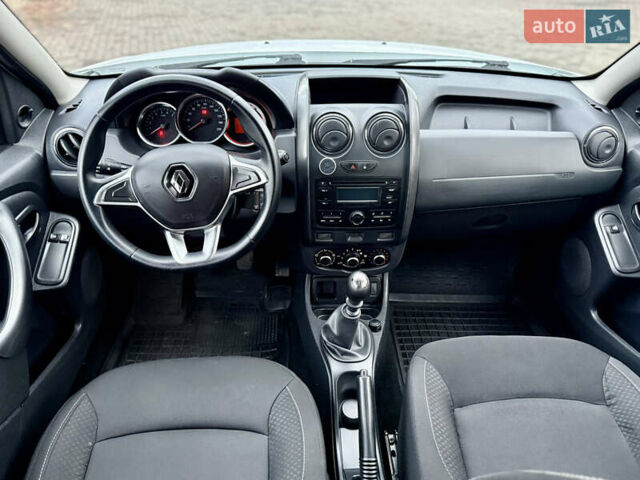 Белый Рено Дастер, объемом двигателя 1.46 л и пробегом 165 тыс. км за 9500 $, фото 28 на Automoto.ua