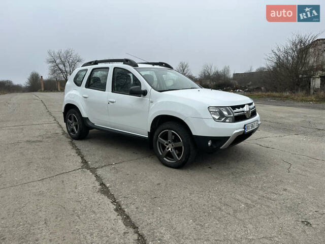 Белый Рено Дастер, объемом двигателя 1.46 л и пробегом 203 тыс. км за 9950 $, фото 11 на Automoto.ua