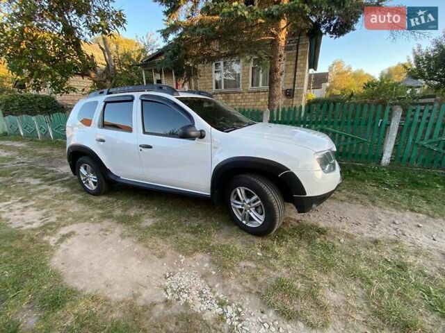 Белый Рено Дастер, объемом двигателя 1.46 л и пробегом 292 тыс. км за 11500 $, фото 3 на Automoto.ua