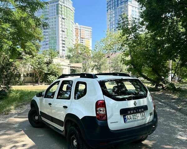 Белый Рено Дастер, объемом двигателя 1.46 л и пробегом 160 тыс. км за 9900 $, фото 15 на Automoto.ua