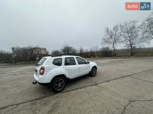 Белый Рено Дастер, объемом двигателя 1.46 л и пробегом 203 тыс. км за 9950 $, фото 17 на Automoto.ua