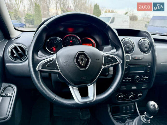 Белый Рено Дастер, объемом двигателя 1.46 л и пробегом 165 тыс. км за 9500 $, фото 25 на Automoto.ua