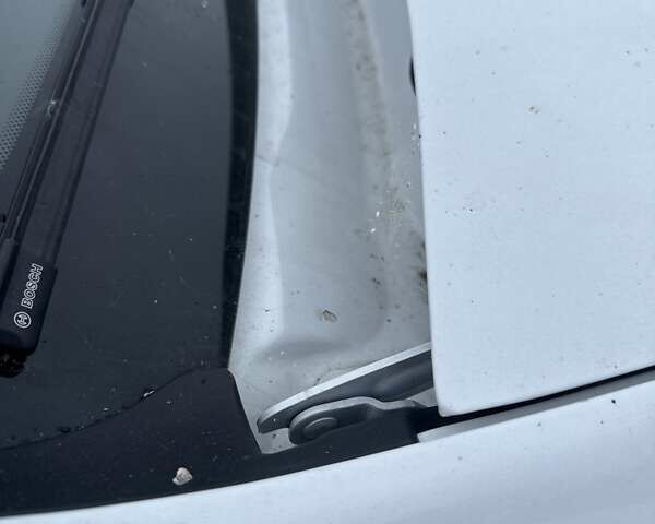 Белый Рено Дастер, объемом двигателя 1.46 л и пробегом 223 тыс. км за 11500 $, фото 6 на Automoto.ua