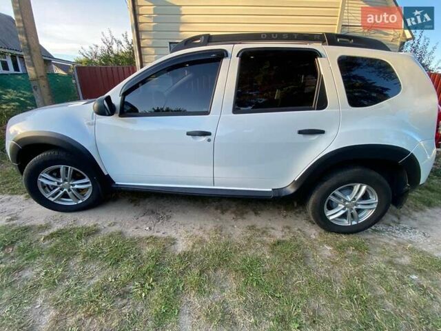 Белый Рено Дастер, объемом двигателя 1.46 л и пробегом 292 тыс. км за 11500 $, фото 9 на Automoto.ua