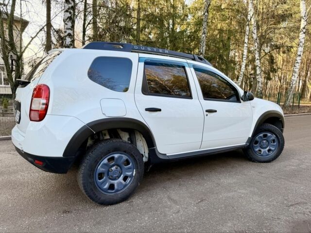 Білий Рено Дастер, об'ємом двигуна 1.5 л та пробігом 87 тис. км за 12700 $, фото 6 на Automoto.ua