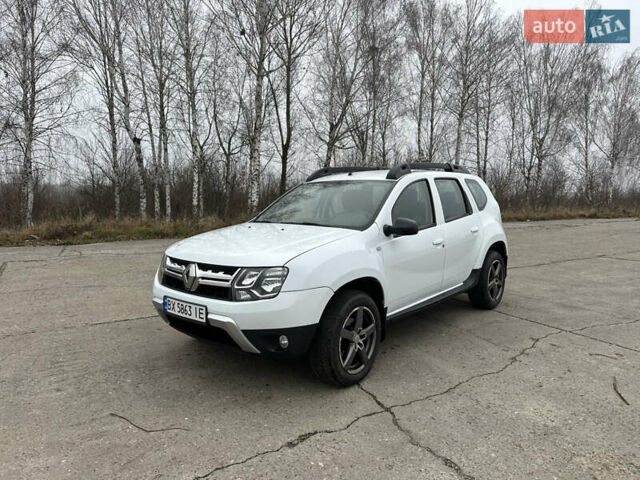 Белый Рено Дастер, объемом двигателя 1.46 л и пробегом 203 тыс. км за 9950 $, фото 2 на Automoto.ua