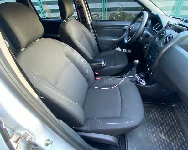 Белый Рено Дастер, объемом двигателя 1.46 л и пробегом 292 тыс. км за 11500 $, фото 30 на Automoto.ua