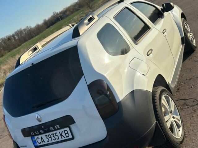 Белый Рено Дастер, объемом двигателя 1.5 л и пробегом 183 тыс. км за 11650 $, фото 2 на Automoto.ua