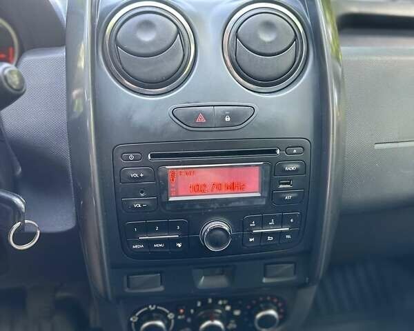 Белый Рено Дастер, объемом двигателя 1.46 л и пробегом 160 тыс. км за 9900 $, фото 17 на Automoto.ua