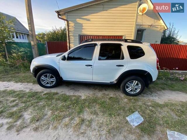 Белый Рено Дастер, объемом двигателя 1.46 л и пробегом 292 тыс. км за 11500 $, фото 8 на Automoto.ua