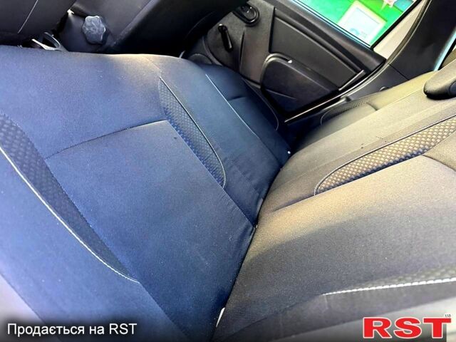 Белый Рено Дастер, объемом двигателя 1.5 л и пробегом 139 тыс. км за 11980 $, фото 8 на Automoto.ua