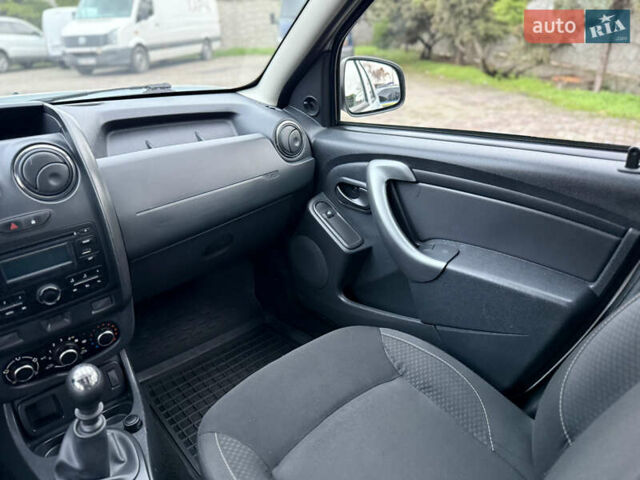 Белый Рено Дастер, объемом двигателя 1.46 л и пробегом 165 тыс. км за 9500 $, фото 26 на Automoto.ua