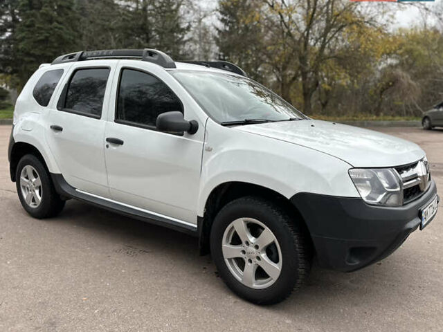 Белый Рено Дастер, объемом двигателя 1.46 л и пробегом 294 тыс. км за 9500 $, фото 5 на Automoto.ua