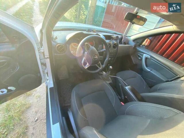Белый Рено Дастер, объемом двигателя 1.46 л и пробегом 292 тыс. км за 11500 $, фото 13 на Automoto.ua