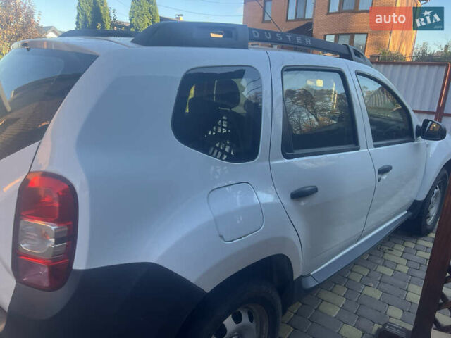 Белый Рено Дастер, объемом двигателя 1.46 л и пробегом 251 тыс. км за 9200 $, фото 2 на Automoto.ua