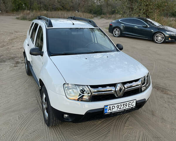 Белый Рено Дастер, объемом двигателя 1.46 л и пробегом 158 тыс. км за 10300 $, фото 4 на Automoto.ua