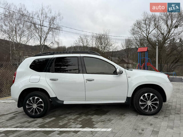 Белый Рено Дастер, объемом двигателя 1.5 л и пробегом 218 тыс. км за 9500 $, фото 9 на Automoto.ua