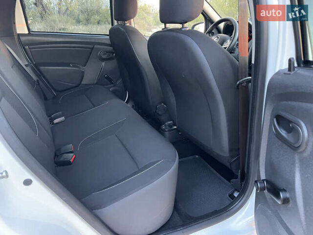 Белый Рено Дастер, объемом двигателя 1.46 л и пробегом 158 тыс. км за 9900 $, фото 46 на Automoto.ua