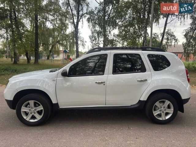 Белый Рено Дастер, объемом двигателя 1.6 л и пробегом 135 тыс. км за 10299 $, фото 12 на Automoto.ua