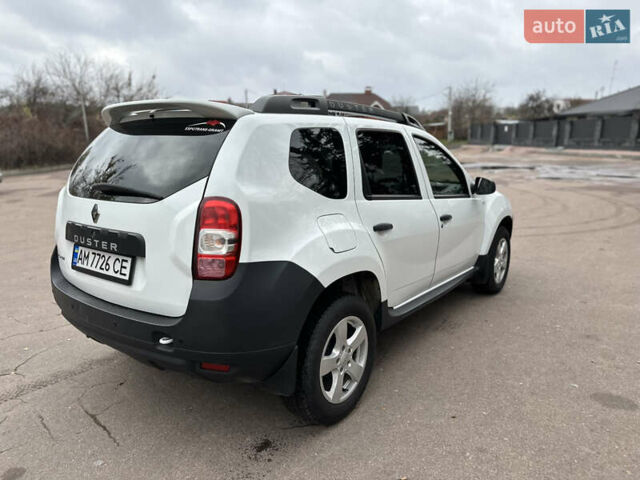 Белый Рено Дастер, объемом двигателя 1.46 л и пробегом 294 тыс. км за 9500 $, фото 2 на Automoto.ua