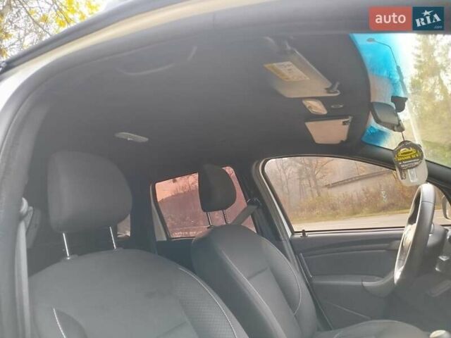 Білий Рено Дастер, об'ємом двигуна 1.46 л та пробігом 217 тис. км за 9300 $, фото 17 на Automoto.ua