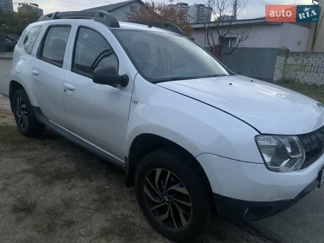 Белый Рено Дастер, объемом двигателя 1.6 л и пробегом 113 тыс. км за 7440 $, фото 8 на Automoto.ua