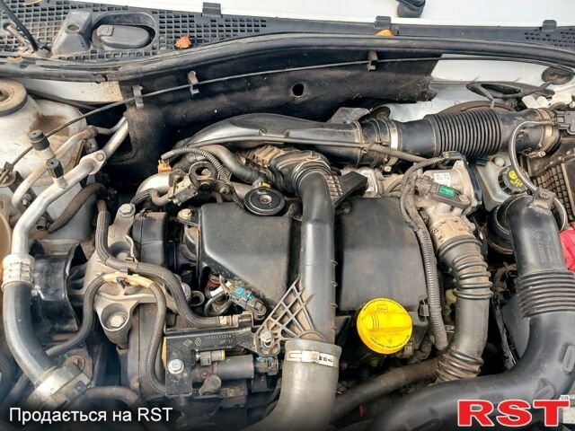 Білий Рено Дастер, об'ємом двигуна 1.5 л та пробігом 217 тис. км за 10200 $, фото 8 на Automoto.ua