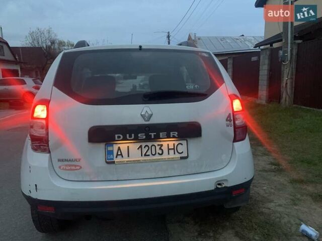 Белый Рено Дастер, объемом двигателя 1.6 л и пробегом 113 тыс. км за 7440 $, фото 6 на Automoto.ua
