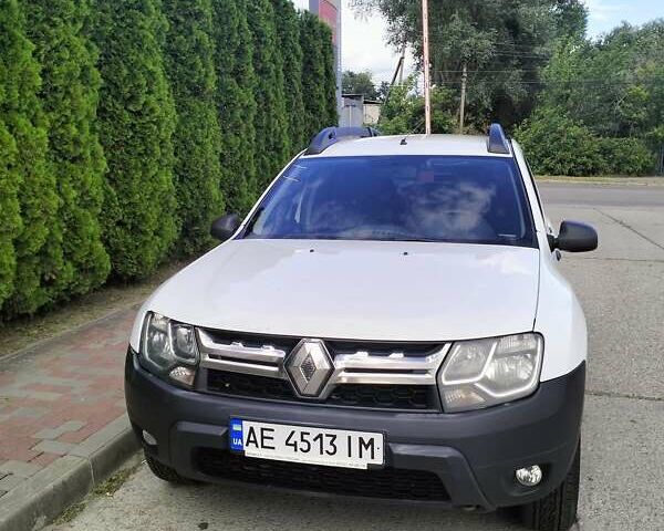Белый Рено Дастер, объемом двигателя 1.46 л и пробегом 225 тыс. км за 9400 $, фото 1 на Automoto.ua