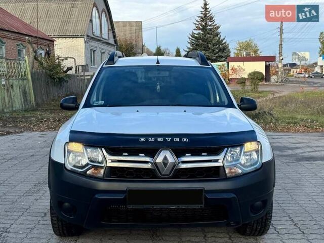 Белый Рено Дастер, объемом двигателя 1.46 л и пробегом 139 тыс. км за 11980 $, фото 2 на Automoto.ua