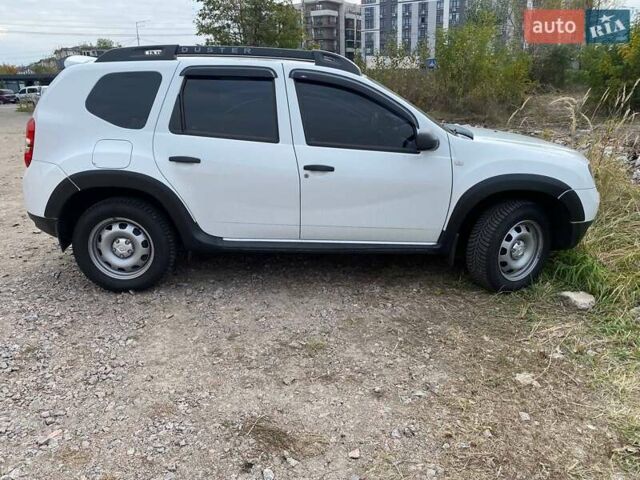 Белый Рено Дастер, объемом двигателя 1.46 л и пробегом 292 тыс. км за 11500 $, фото 33 на Automoto.ua