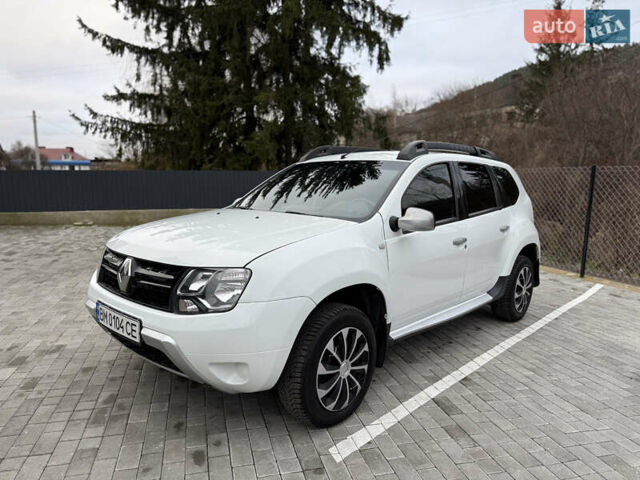 Белый Рено Дастер, объемом двигателя 1.5 л и пробегом 218 тыс. км за 9500 $, фото 2 на Automoto.ua