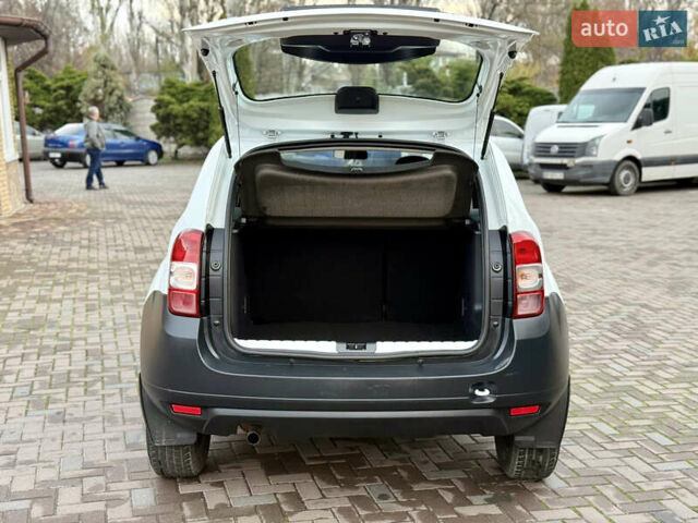 Белый Рено Дастер, объемом двигателя 1.46 л и пробегом 165 тыс. км за 9500 $, фото 35 на Automoto.ua