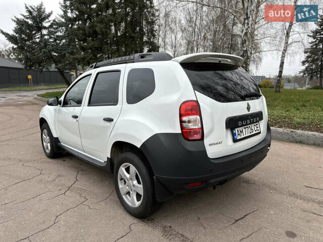 Белый Рено Дастер, объемом двигателя 1.46 л и пробегом 294 тыс. км за 9500 $, фото 7 на Automoto.ua